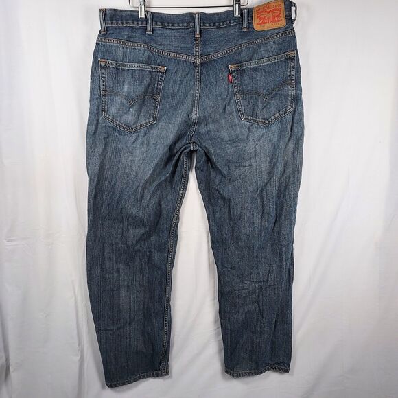 Levi’s 550 Relaxed Fit Jeans Men’s W40 L30 Blue Denim Pre‑Owned Classic Style - Picture 2 of 13